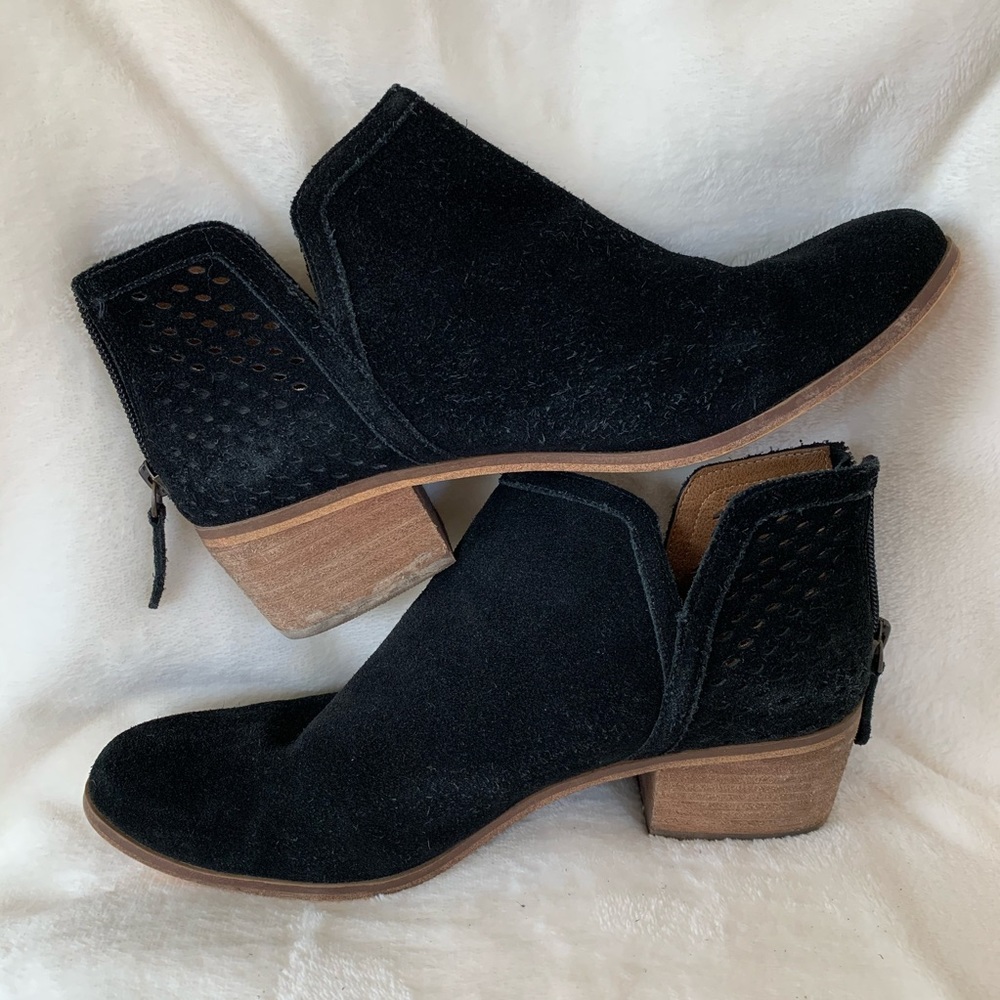 SUSINA Suede black booties Sz 8.5